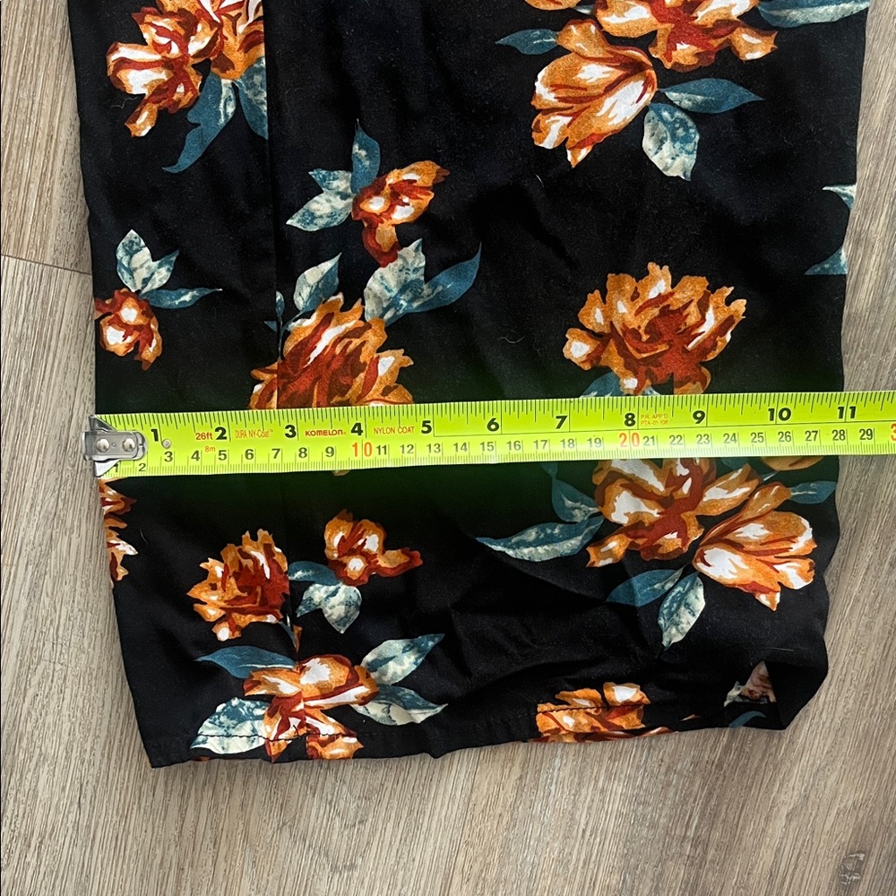 Floral Wide Leg Jumpsuit - Picture 5 of 9